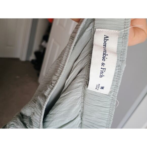 Abercrombie and Fitch women's pants size medium - Picture 8 of 11